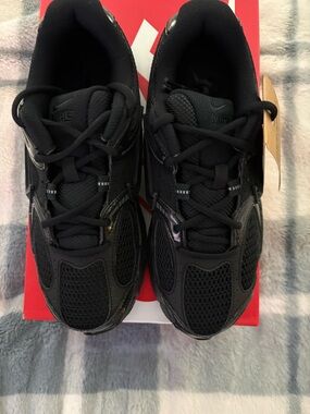 Nike Women Black Athletic Sneakers